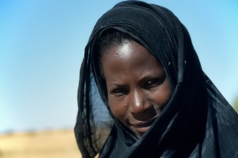 http://www.transafrika.org/media/Bilder Mauretanien/maurin frau.jpg